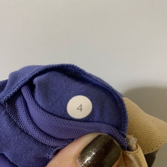 Lululemon Size 4 Shelf Bra Cinched Waist Cut Out Back Purple Workout Tank - Picture 3 of 3